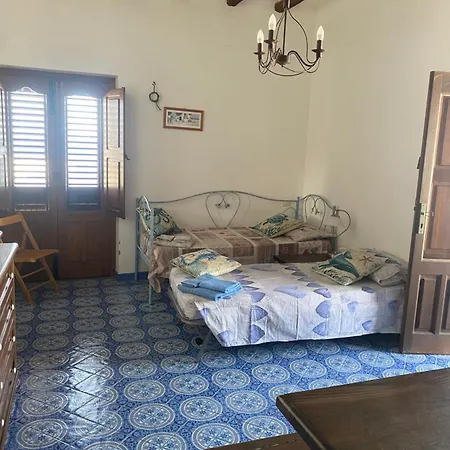 Casa Francesca Tatil Evi Stromboli